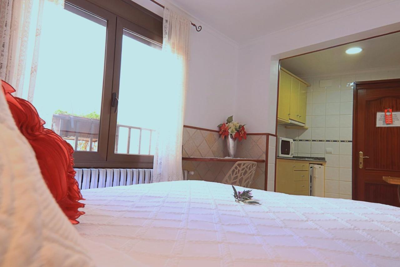 Estudios Casa Lola De Talarn Ngoại thất bức ảnh